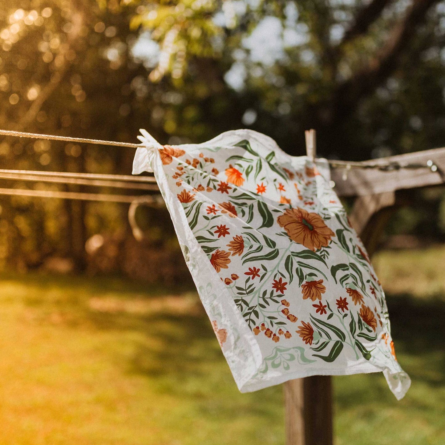 
                  
                    No. 031 Flora Bandana
                  
                