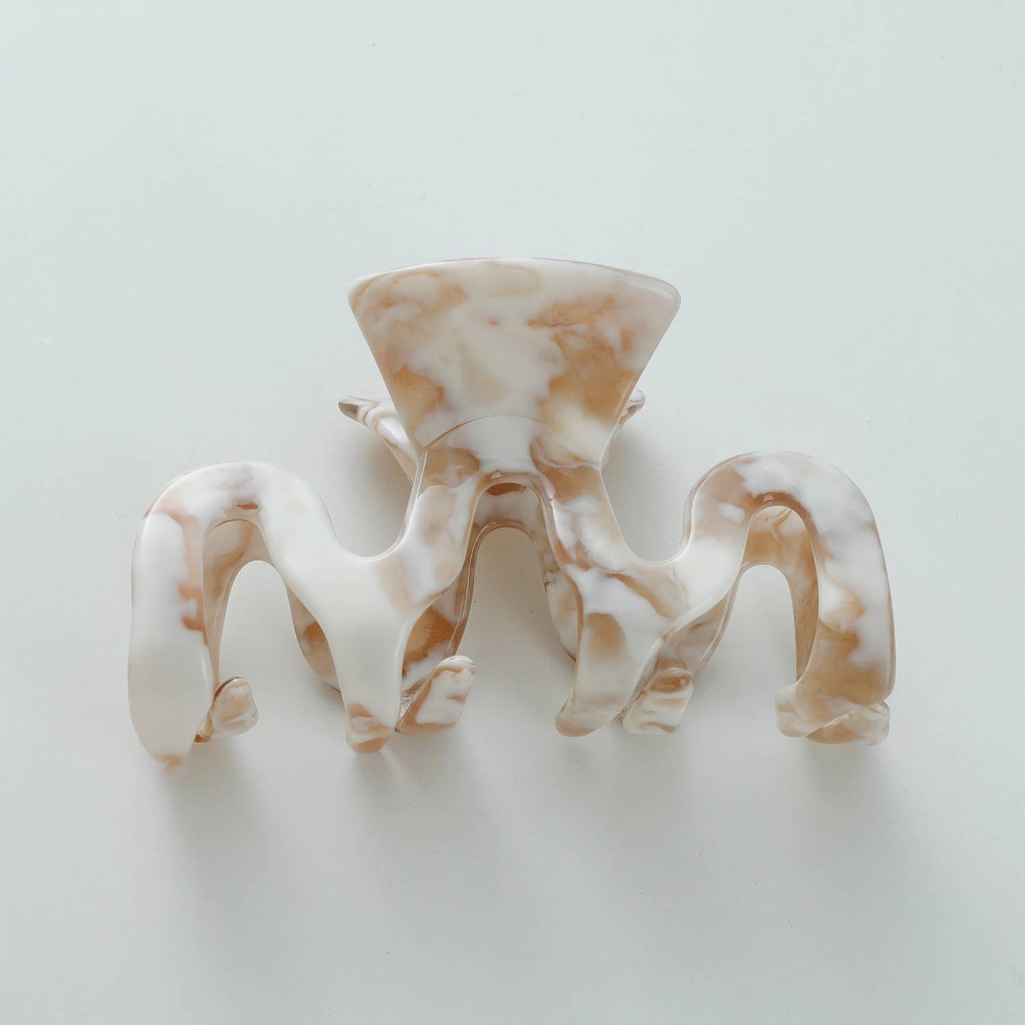 
                  
                    Calacatta Gold Large - Assorted Claw Clips: Assorted
                  
                