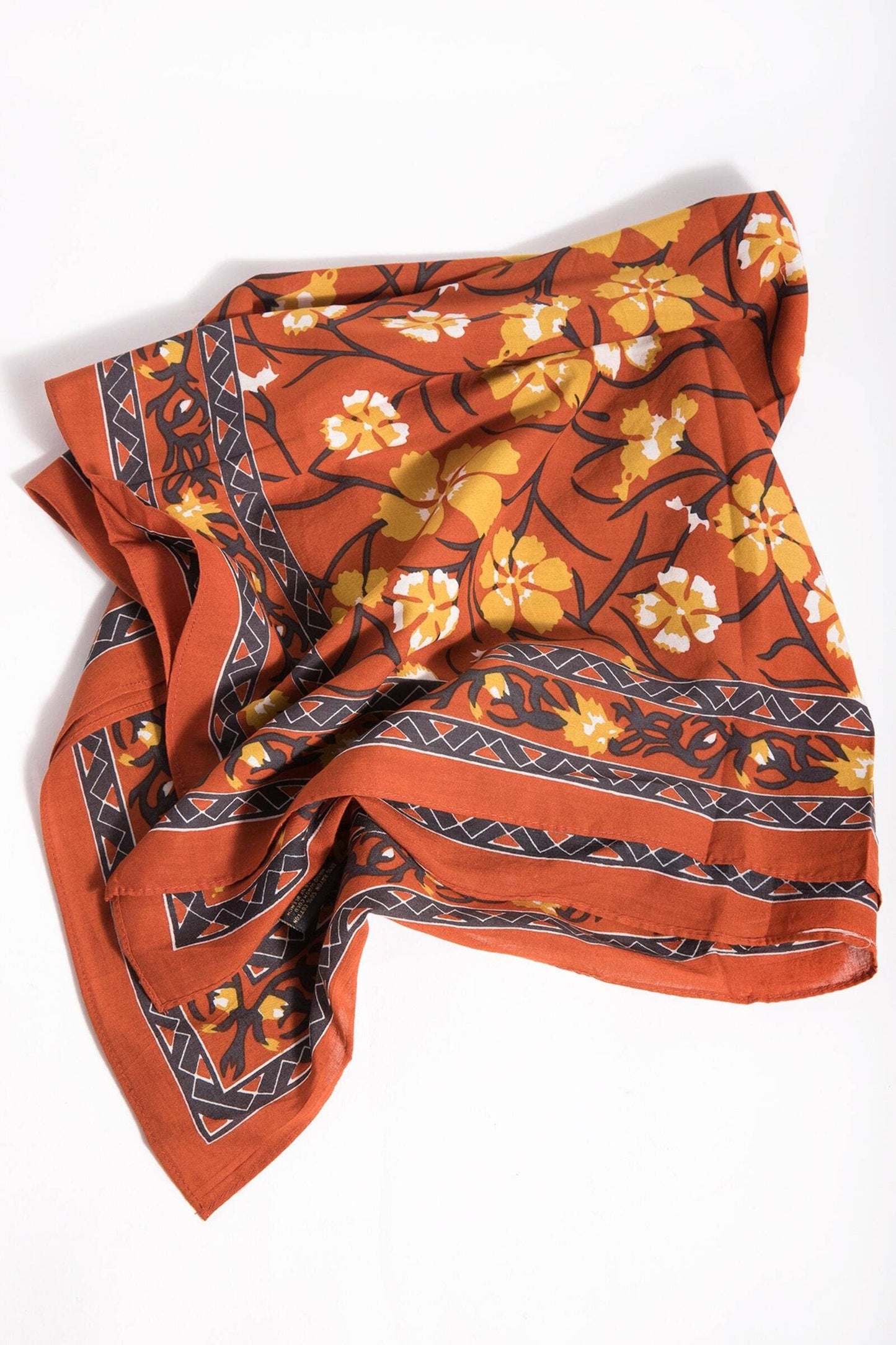 
                  
                    Floral Bandana Versatile : Navy
                  
                