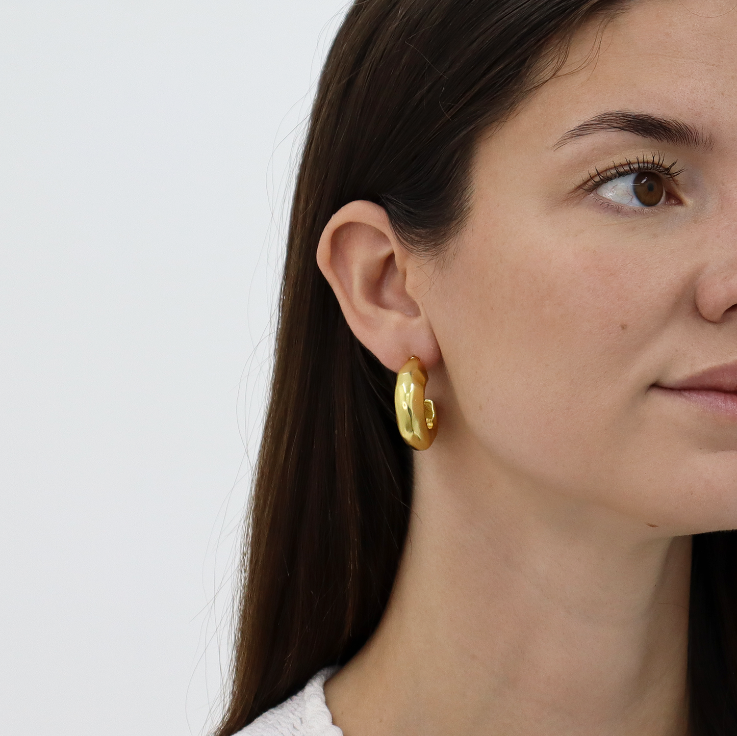 
                  
                    Hammered Metal Hoop Earrings - 24K Gold Plated: Classic 1"
                  
                