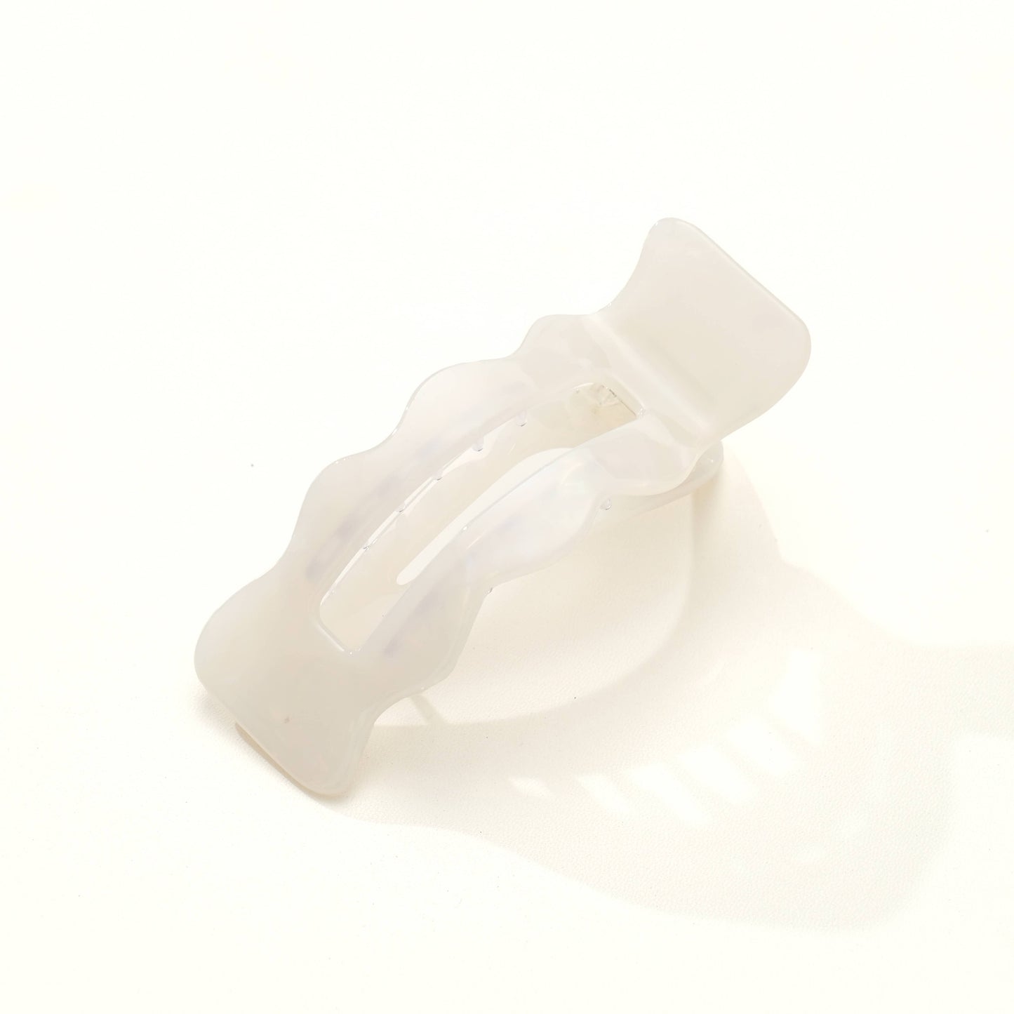 
                  
                    Jane Core Scalloped Flat Lay Claw Clip: Assorted
                  
                