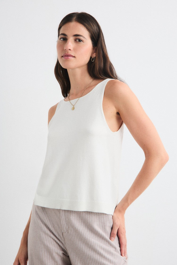 
                  
                    Mus&Bombon | Yakira Top | Ivory
                  
                